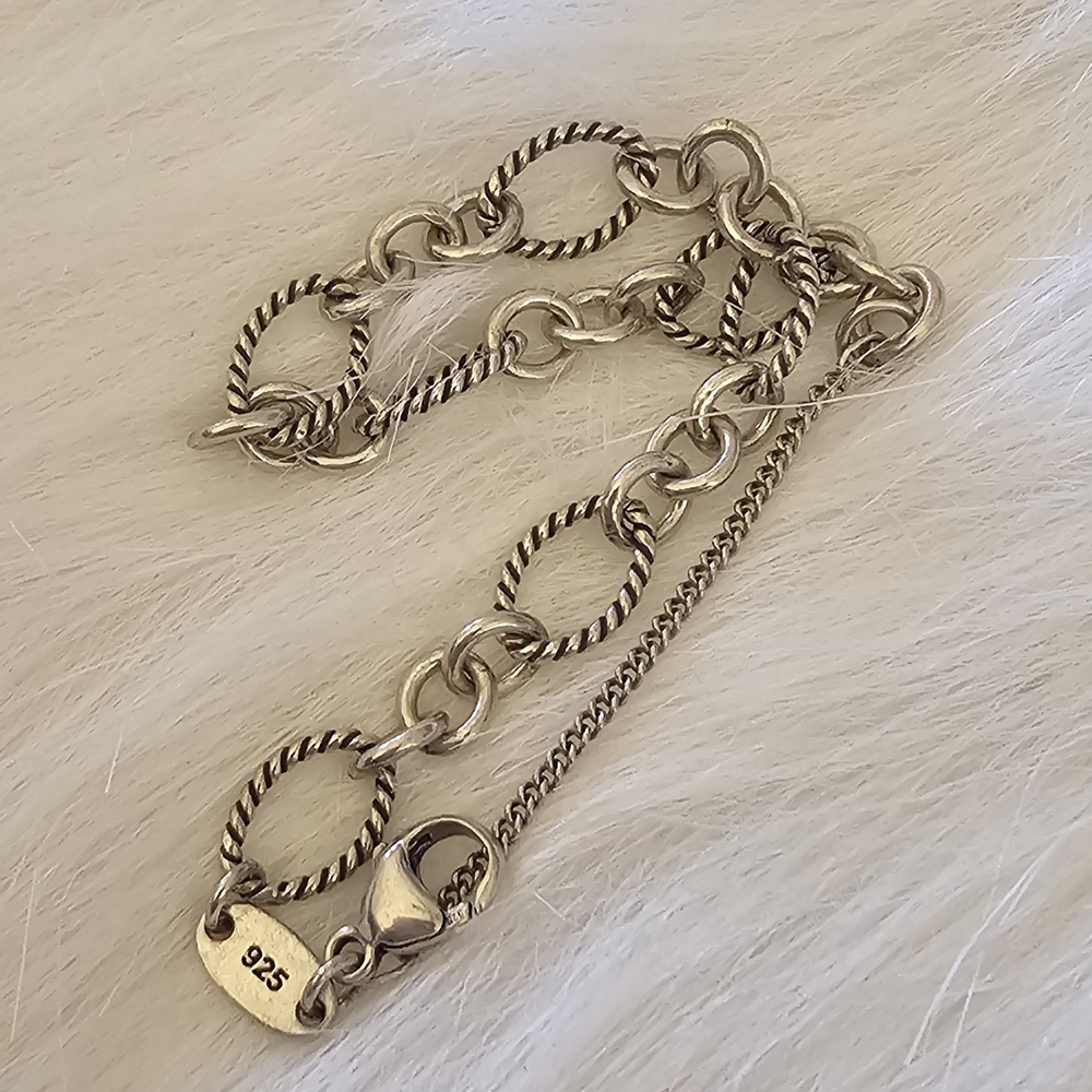 James Avery Oval Twist Charm Bracelet Medium - Picture 5 of 7